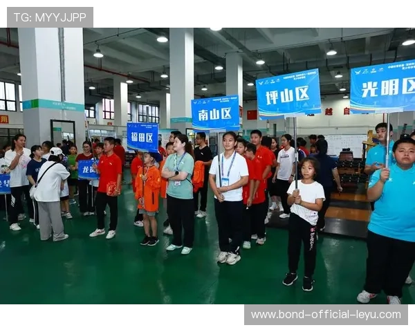 举重俱乐部完善青少年训练档案与阶段性评估方案，青少年举重训练视频